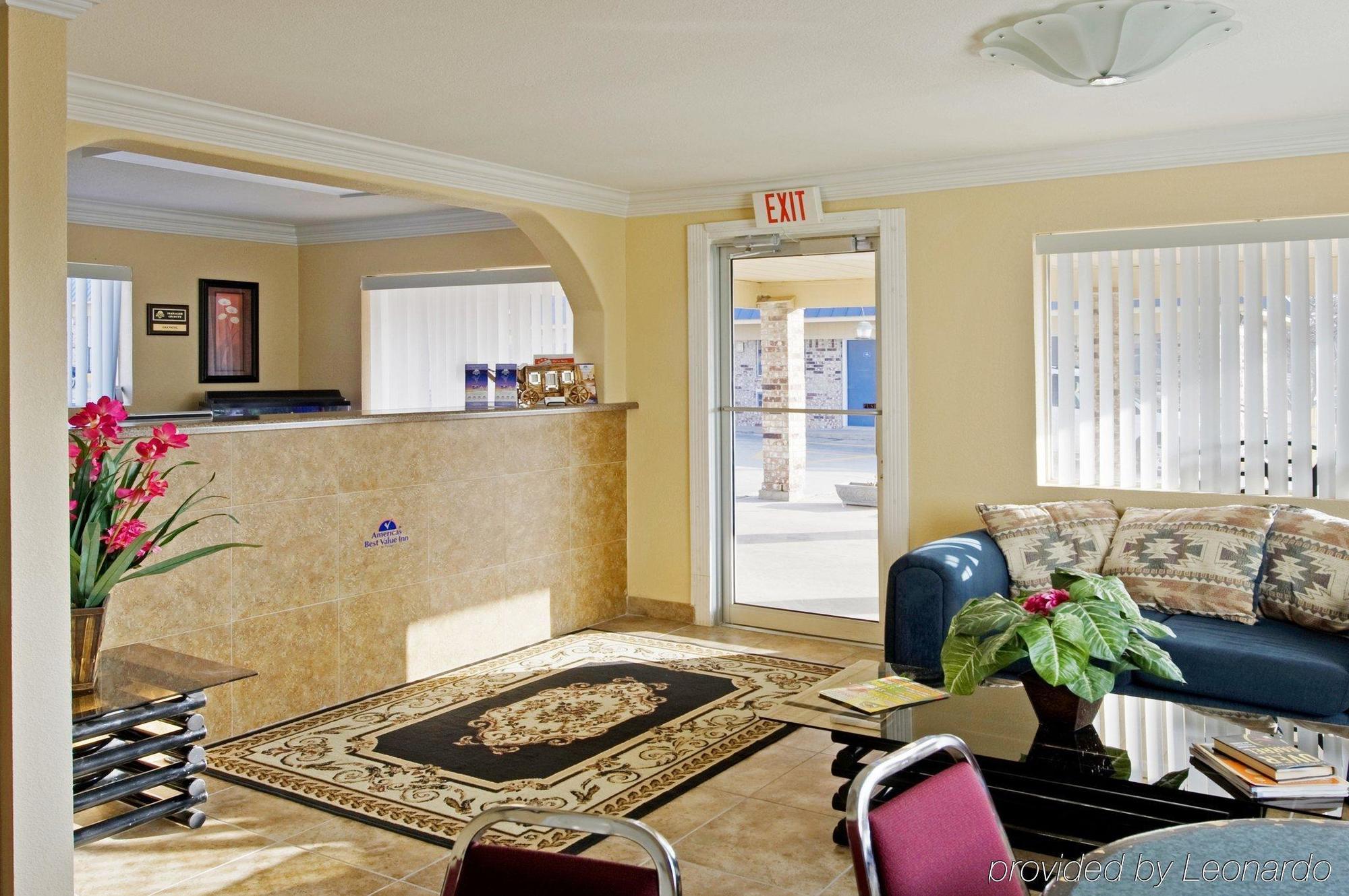 Americas Best Value Inn Gainesville Tx Интерьер фото